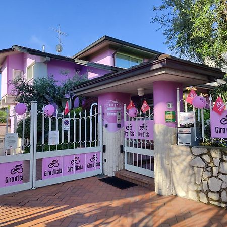 Hotel Villa Lilla Desenzano del Garda Ngoại thất bức ảnh