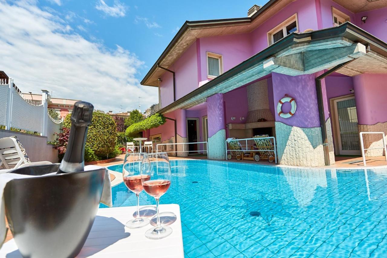 Hotel Villa Lilla Desenzano del Garda Ngoại thất bức ảnh