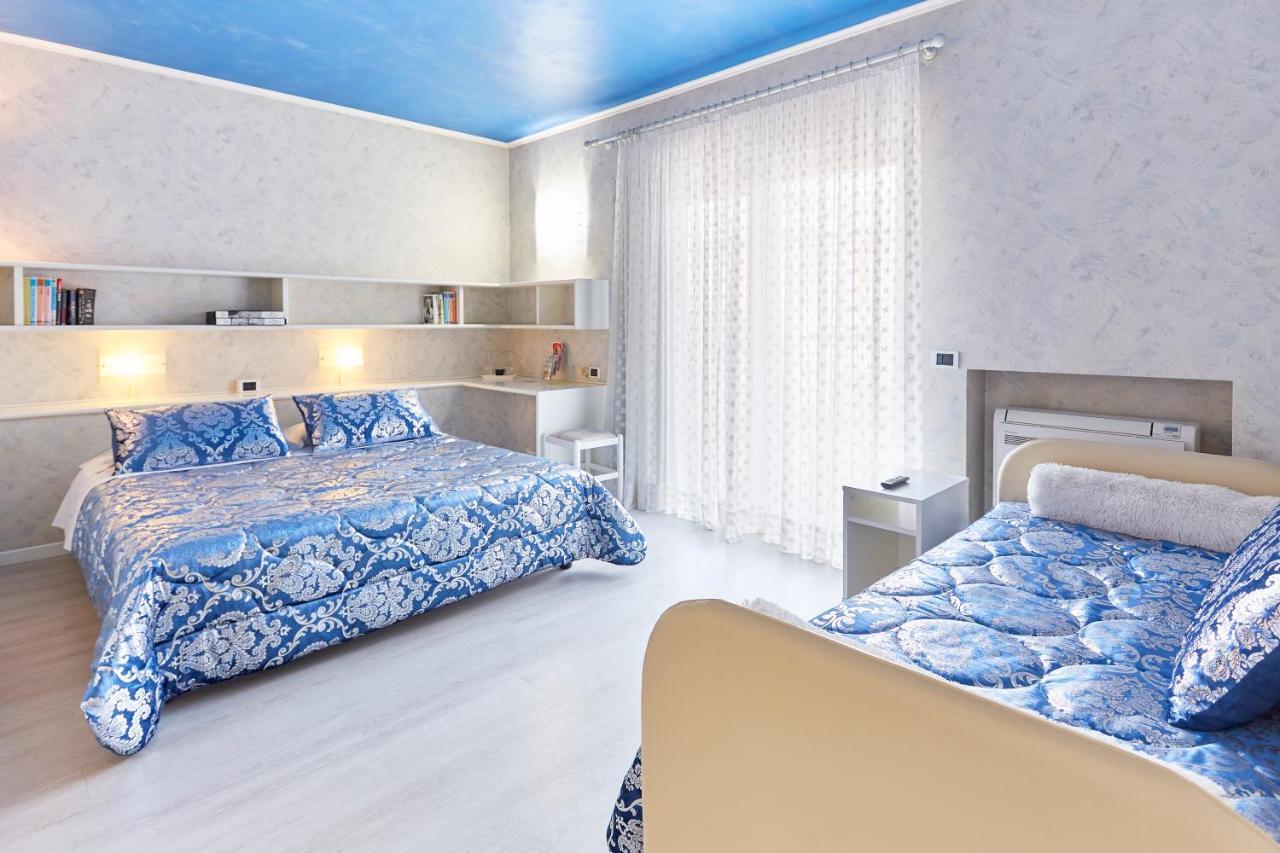 Hotel Villa Lilla Desenzano del Garda Ngoại thất bức ảnh