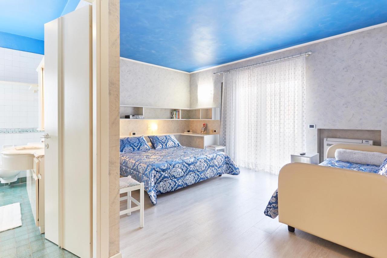Hotel Villa Lilla Desenzano del Garda Ngoại thất bức ảnh