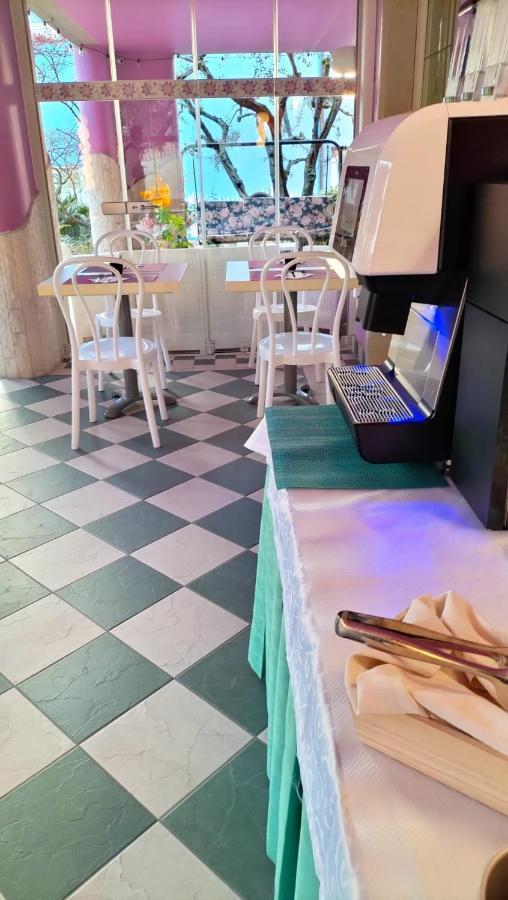 Hotel Villa Lilla Desenzano del Garda Ngoại thất bức ảnh