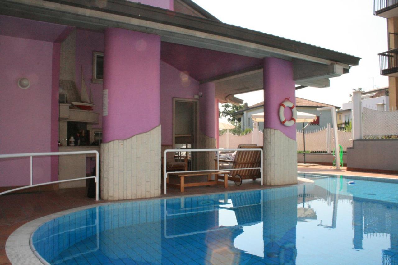 Hotel Villa Lilla Desenzano del Garda Ngoại thất bức ảnh