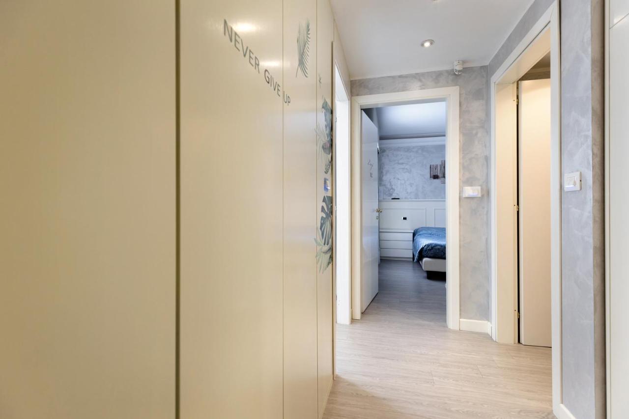 Hotel Villa Lilla Desenzano del Garda Ngoại thất bức ảnh