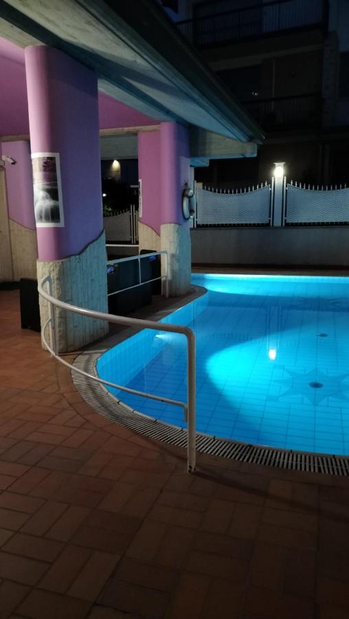 Hotel Villa Lilla Desenzano del Garda Ngoại thất bức ảnh